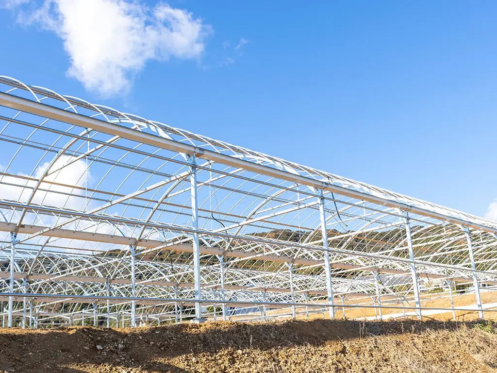 ビニールハウス-工事-施工-骨組み