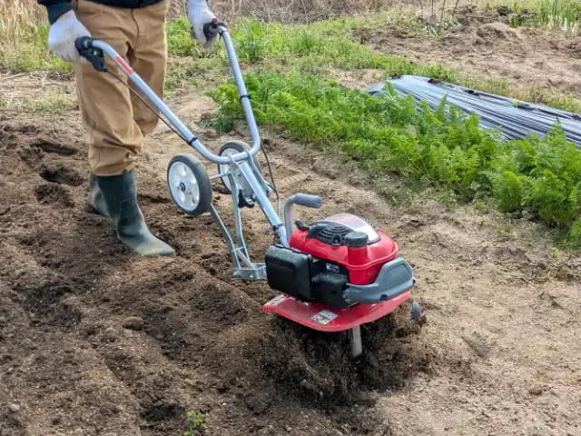 歩行型管理機